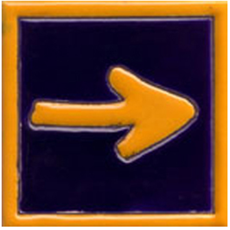 Imán cerámica flecha con filo 5x5 cm